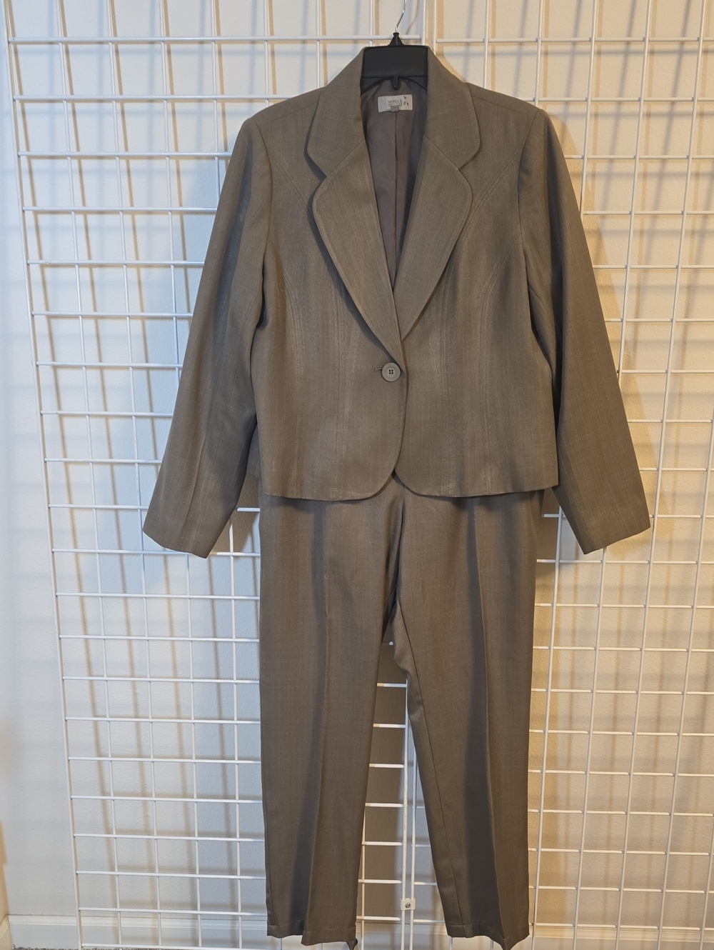 Marks & Spencer Women's Tan Two-Piece Pants Suit Size 20